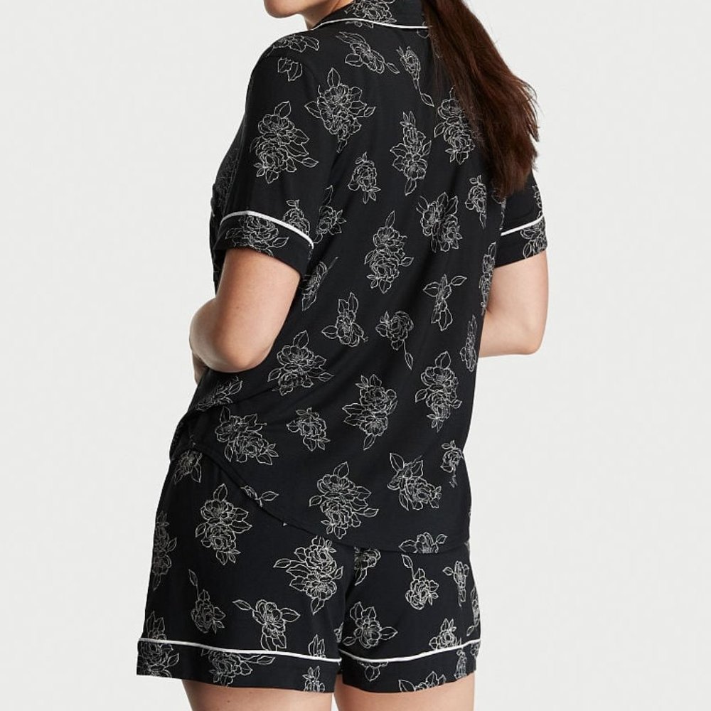 VICTORIA'S SECRET L Modal Short Pajama Set Black White Floral So Comfy! NWT - Picture 3 of 6